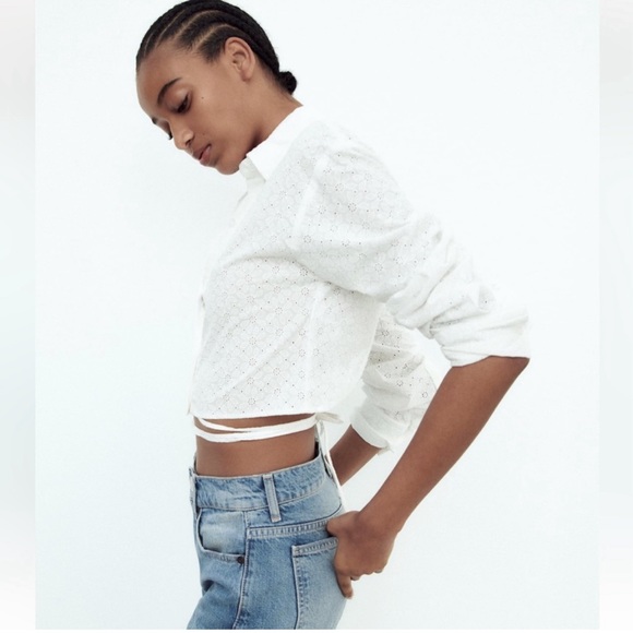 EMBROIDERED EYELET CROP... - Picture 2 of 9